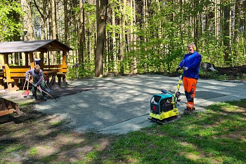 Arbeitseinsatz an der Talsperre Talsperre